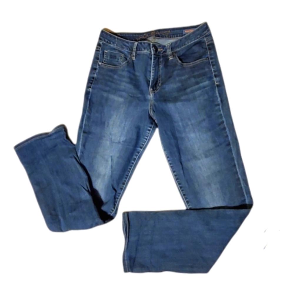 JAG womens mid rise straight leg jeans.